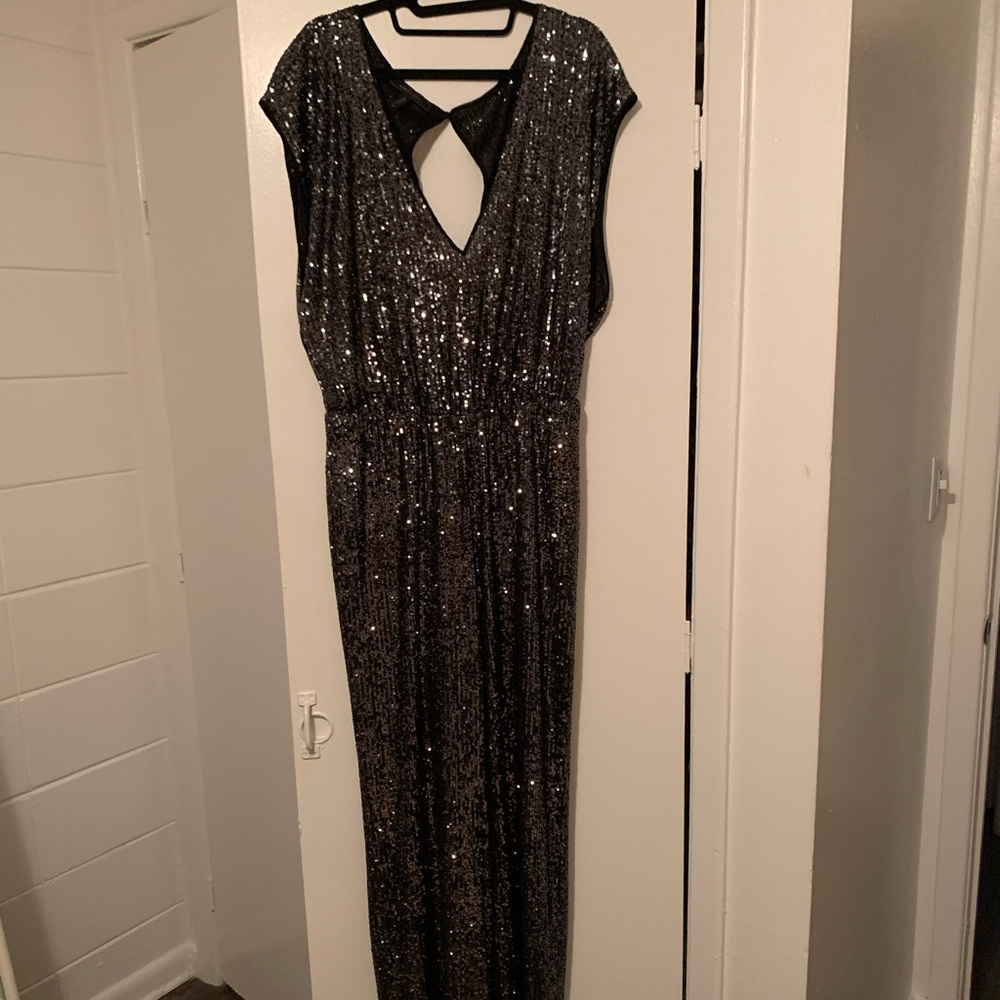 Super fun BCBG MAXAZRIA jumpsuit worn once on NYE